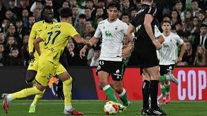 凯尔特人22记三分射穿太阳夺7连胜 塔图姆缺阵杜兰特三节30分投降