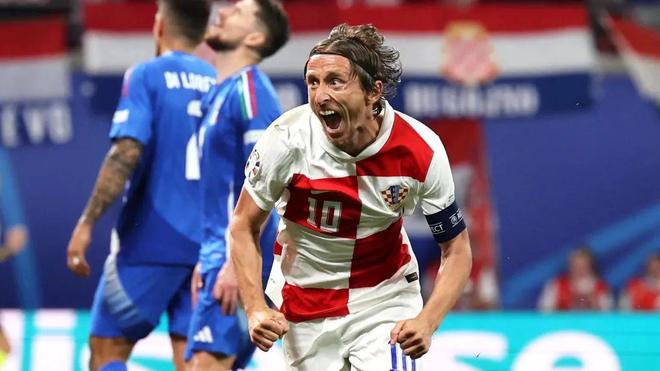 两人相差5 两人相差5