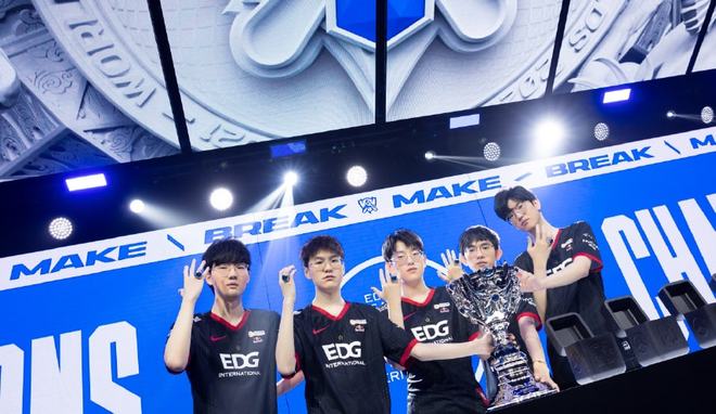 角度分析此 角度分析此